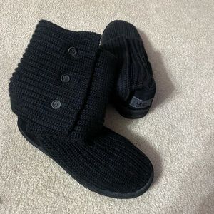 Women’s size 8 cable knit Ugg boots